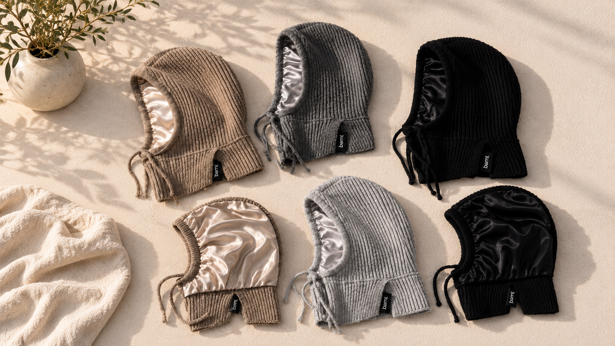 Cagoules BAMI adulte et enfant en beige, gris et noir, avec leur doublure en satin visible